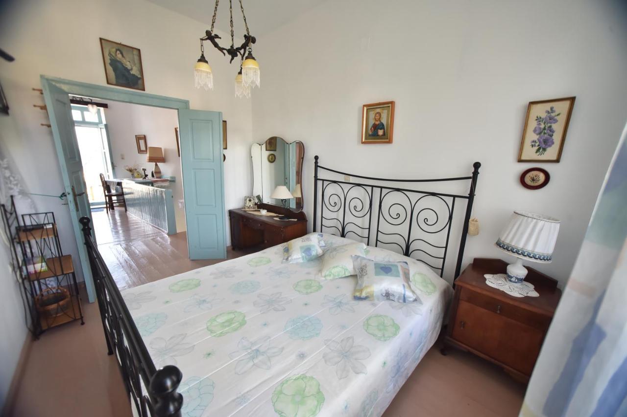 Traditional House By The Sea Mandraki  Exterior photo