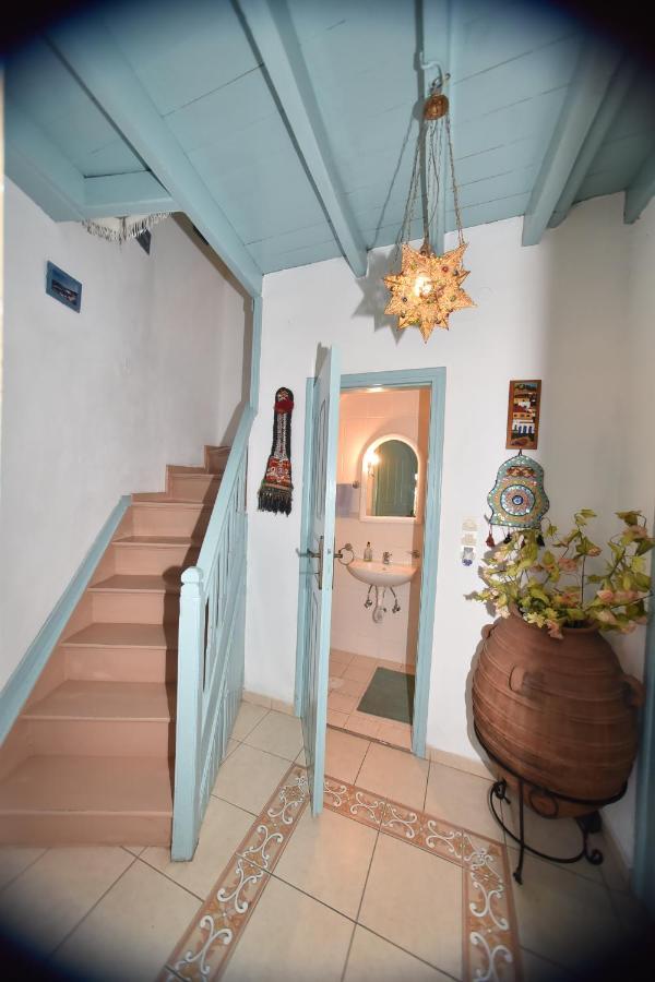 Traditional House By The Sea Mandraki  Exterior photo
